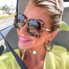 Load image into Gallery viewer, Oversized Square Sunglasses
